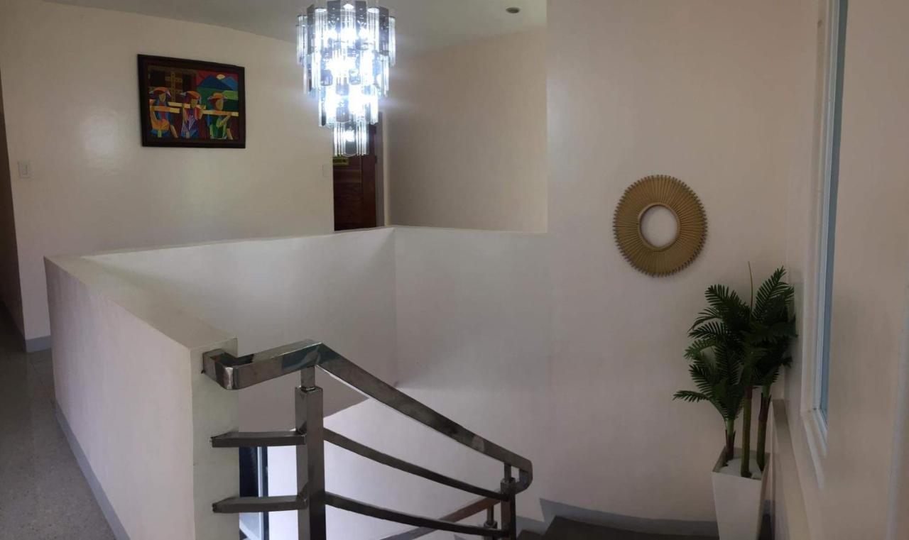 Elnora Delmar Travellers Inn Siquijor Esterno foto