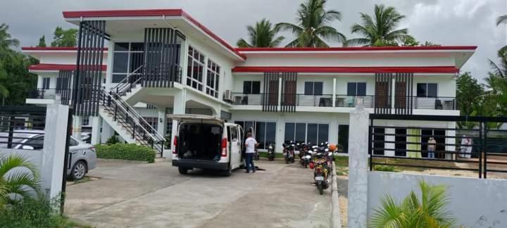 Elnora Delmar Travellers Inn Siquijor Esterno foto