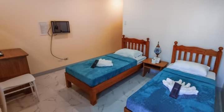 Elnora Delmar Travellers Inn Siquijor Esterno foto