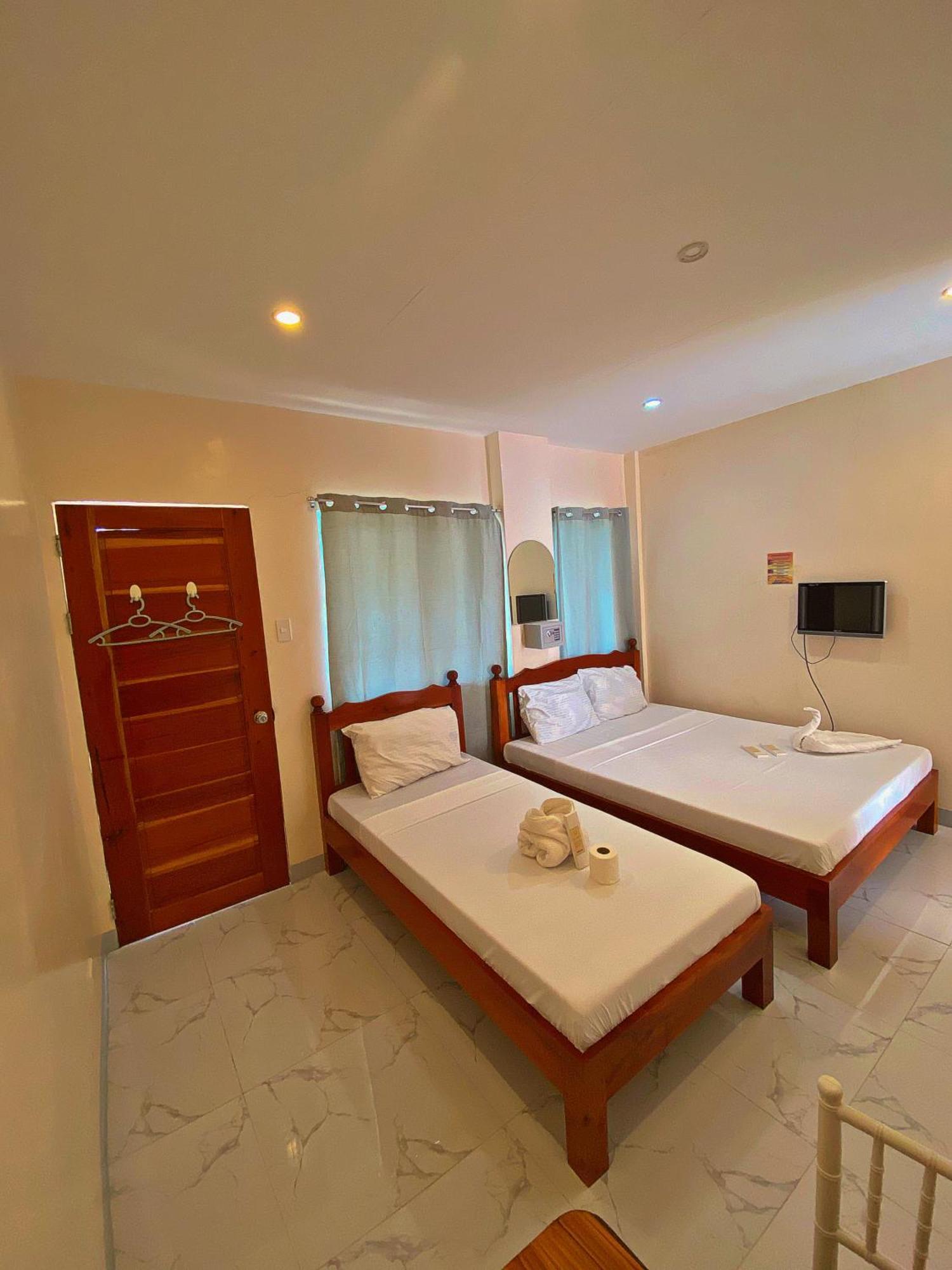 Elnora Delmar Travellers Inn Siquijor Esterno foto