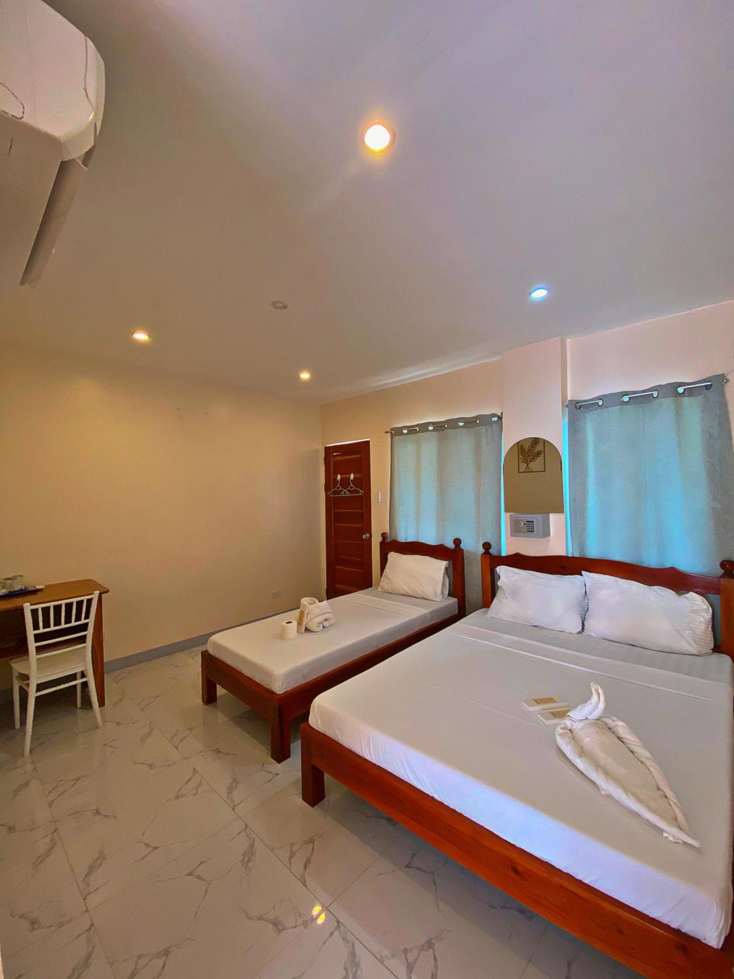 Elnora Delmar Travellers Inn Siquijor Esterno foto